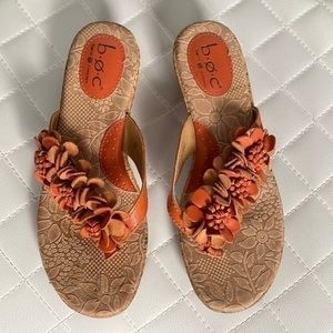 B.O.C. Orange Flower Front Slide Sandal Size 8M
